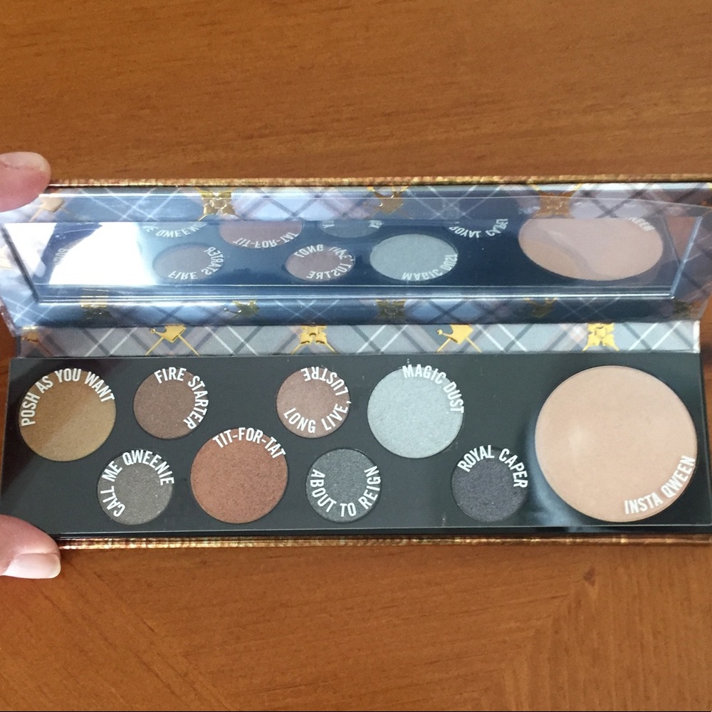 MAC Qween Supreme Eyeshadow Palette - Picture 2 of 16